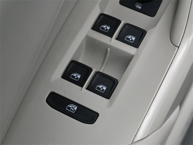 Used 2020 Volkswagen Jetta SEL Premium image 13