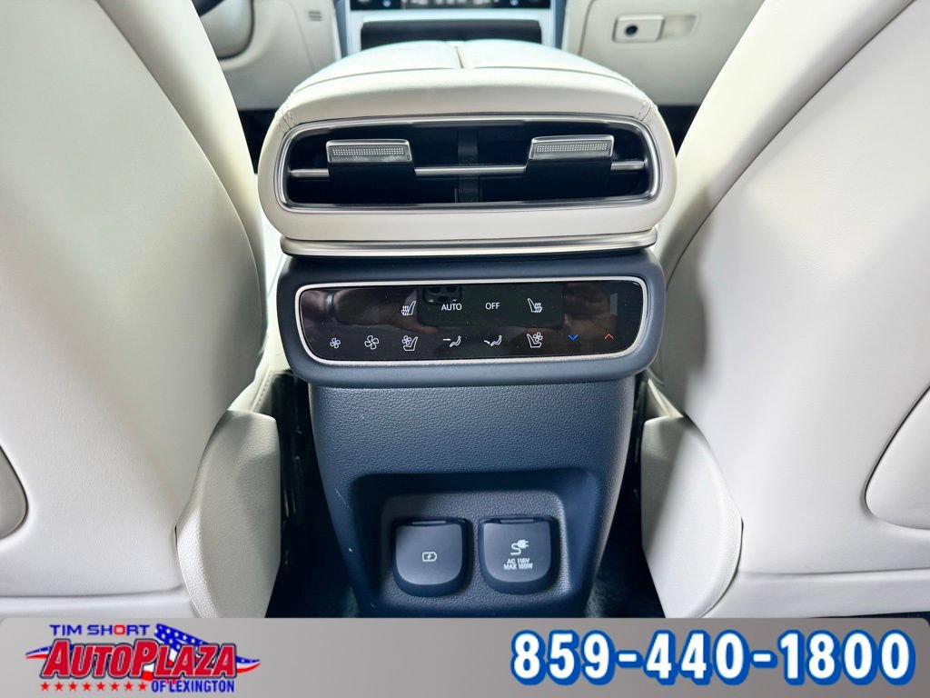 Used 2025 Genesis GV80 3.5T Prestige AWD/4WD image 34