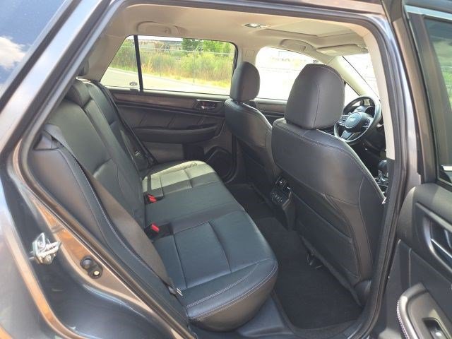 Used 2019 Subaru Outback 3.6R Limited AWD/4WD image 18