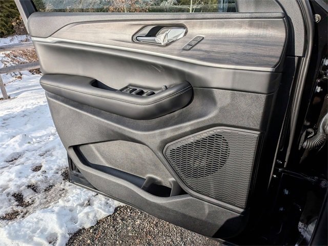 New 2025 Jeep Grand Cherokee L Limited image 20