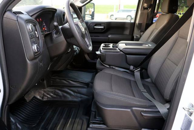 Used 2025 GMC Sierra 2500 Pro w/ 1SA Pro Safety Plus Package AWD/4WD image 18