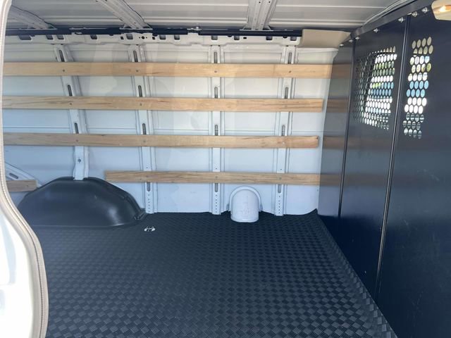 Used 2024 GMC Savana 2500 w/ Driver Convenience Package image 12