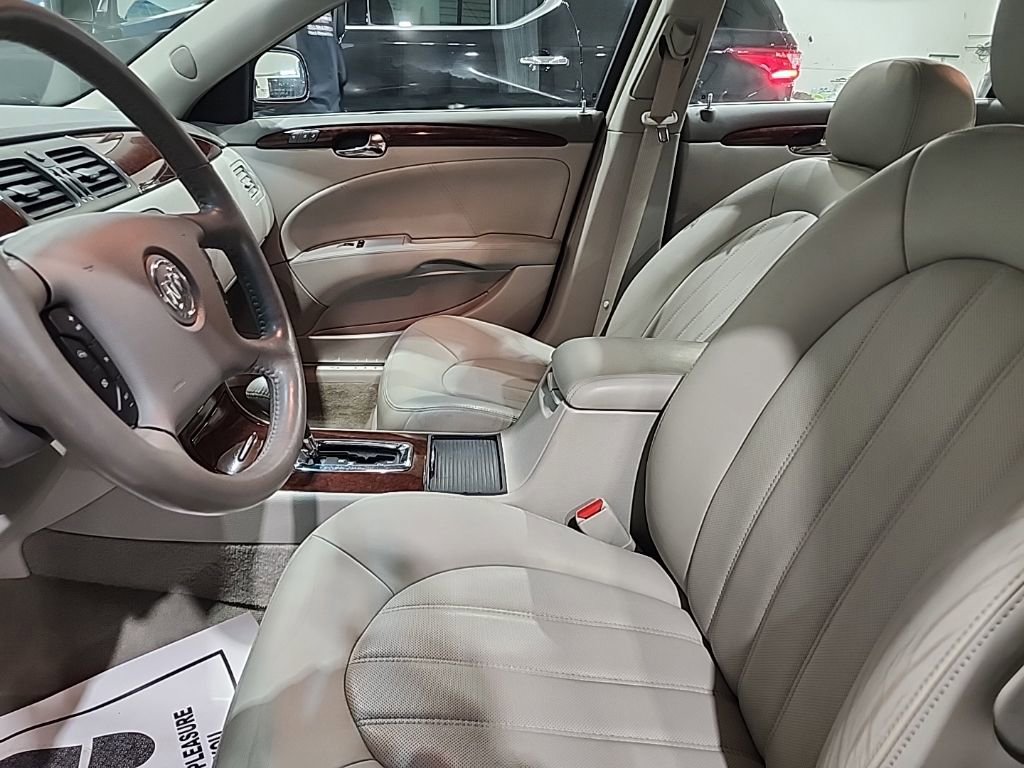 Used 2007 Buick Lucerne CXL w/ Luxury Package FWD image 14