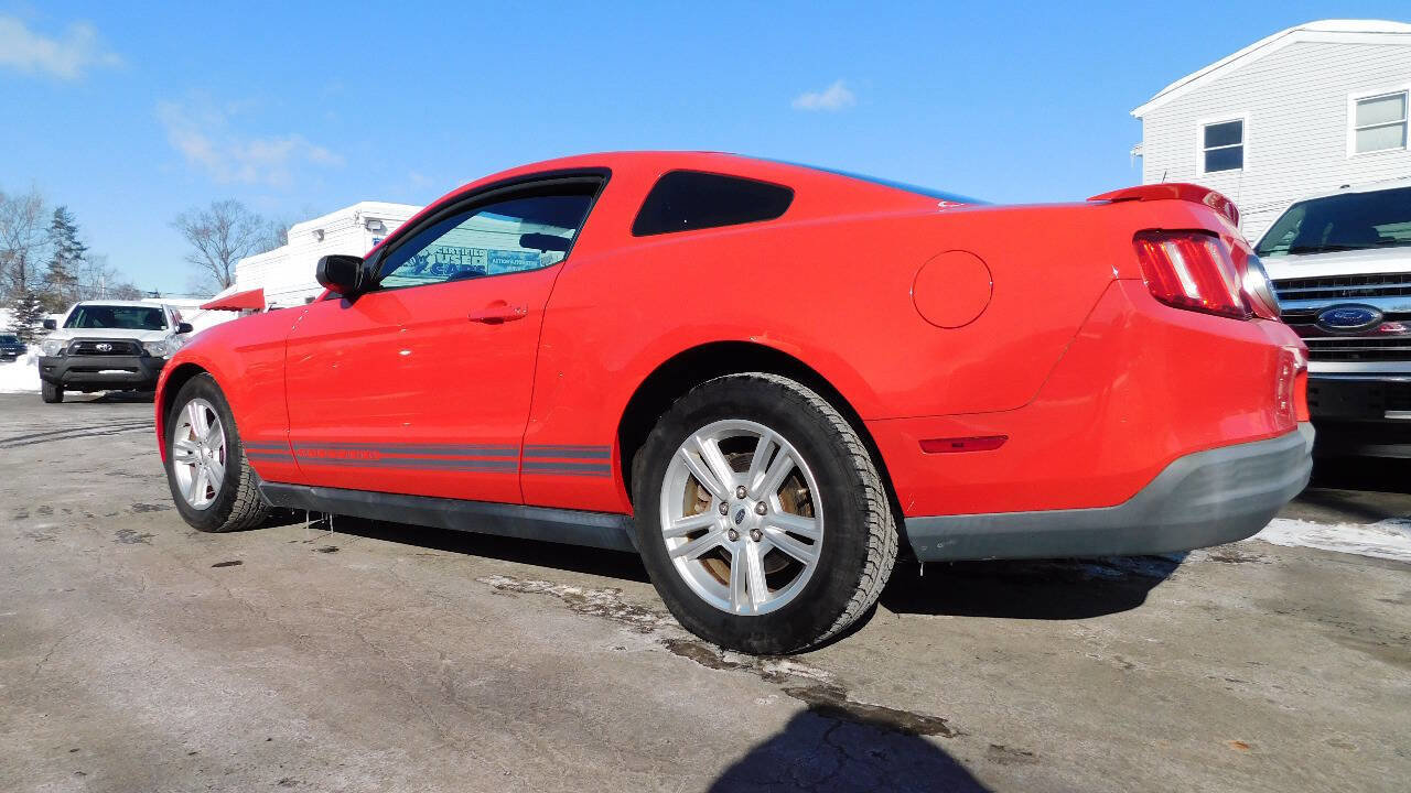 Used 2010 Ford Mustang Premium image 3