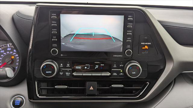 Used 2021 Toyota Highlander L image 30