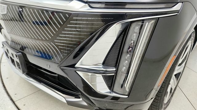 Used 2024 Cadillac Lyriq Tech AWD/4WD image 24