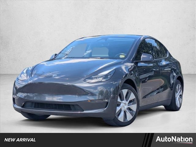 Used 2024 Tesla Model Y Long Range AWD/4WD image 1