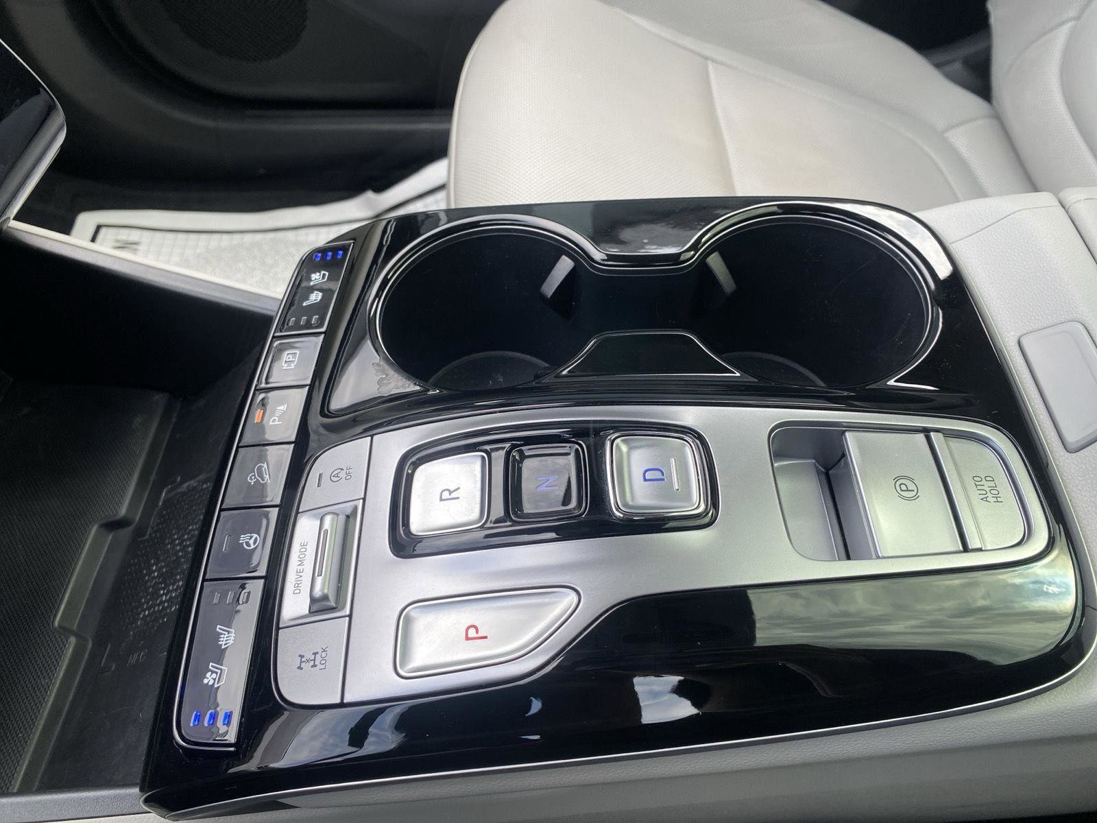 Used 2023 Hyundai Tucson Limited image 32