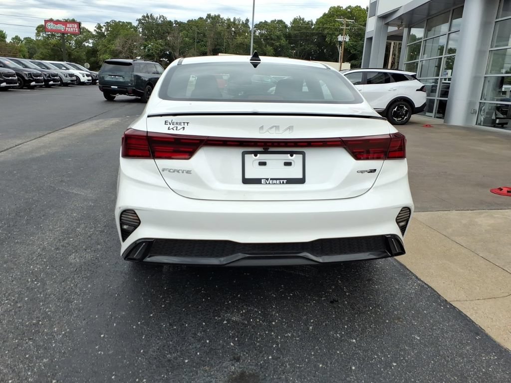 Used 2023 Kia Forte GT-Line FWD image 5