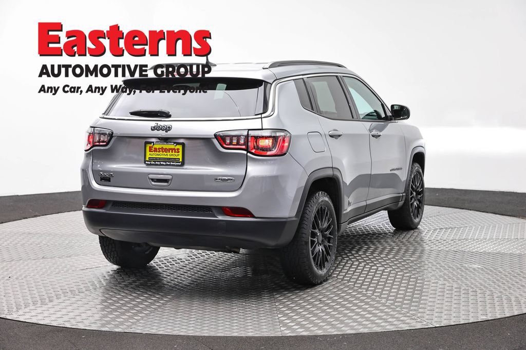 Used 2022 Jeep Compass Latitude AWD/4WD image 5