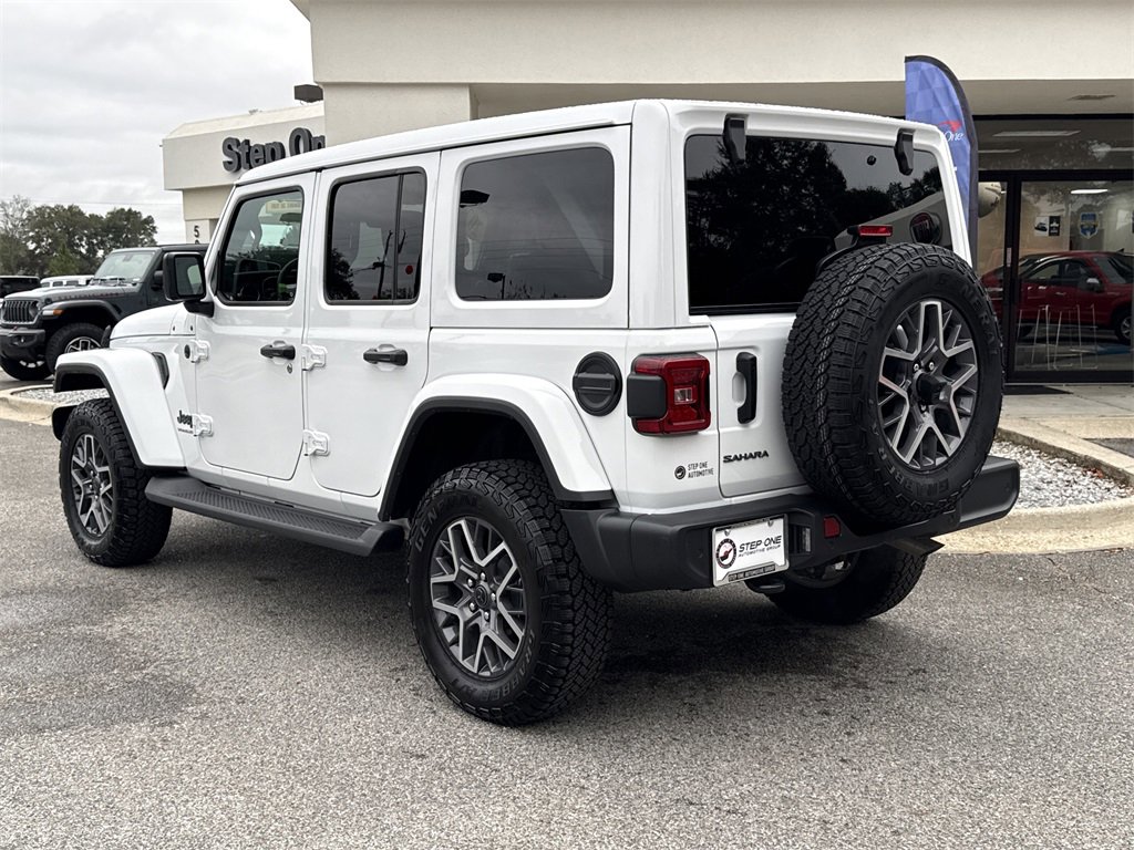 Certified 2025 Jeep Wrangler Sahara w/ Safety Group image 7
