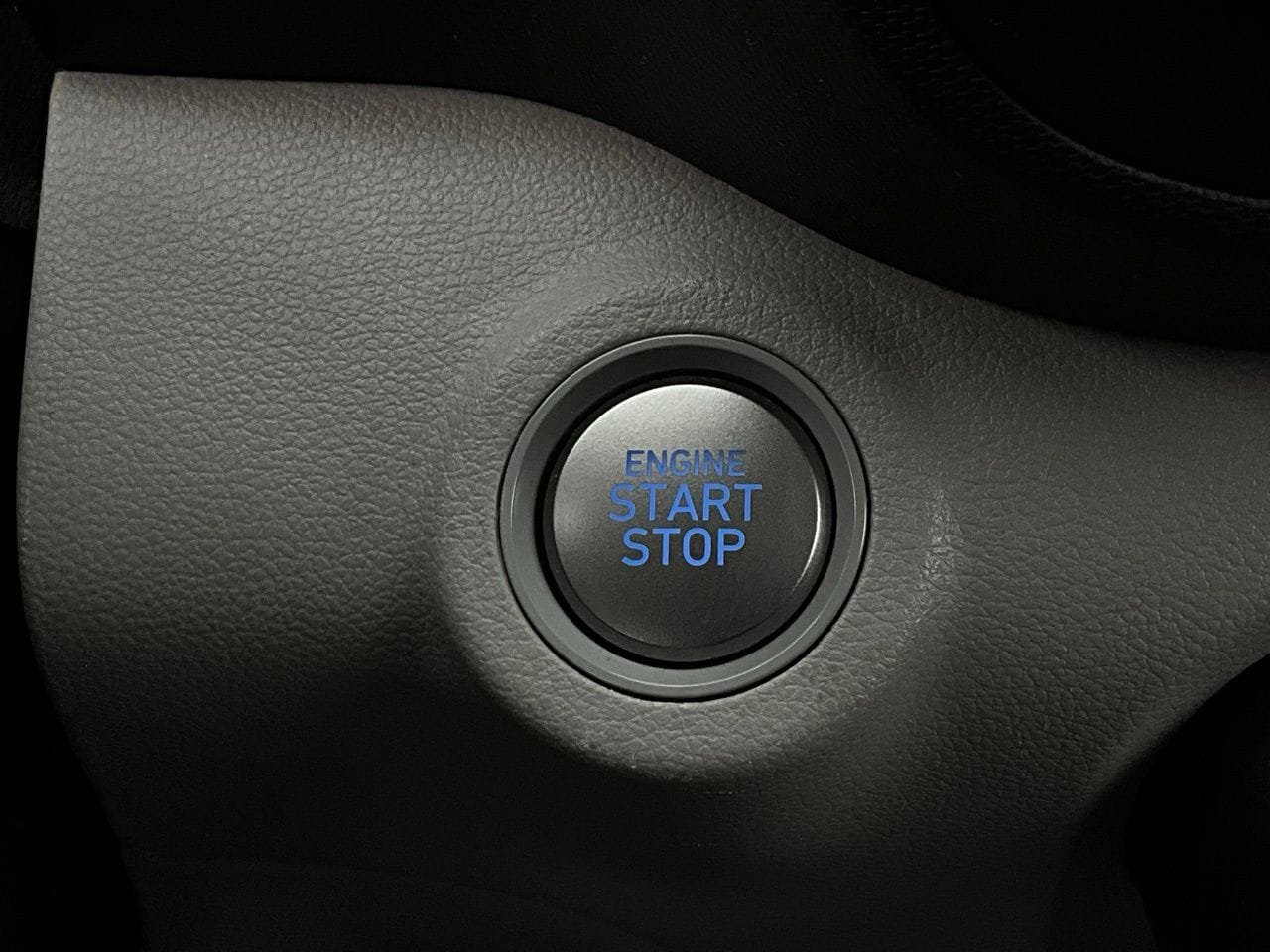 Used 2025 Hyundai Venue SEL image 28