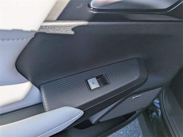 New 2025 Mitsubishi Outlander SE image 27