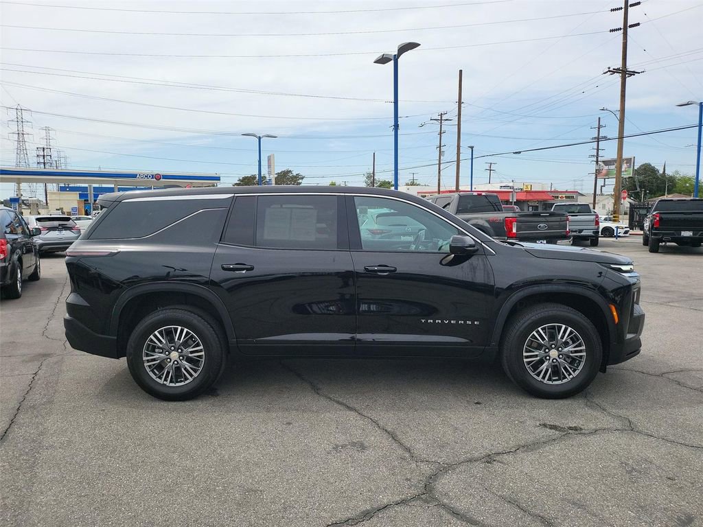 Certified 2024 Chevrolet Traverse LS w/ LPO, Floor Liner Package image 27