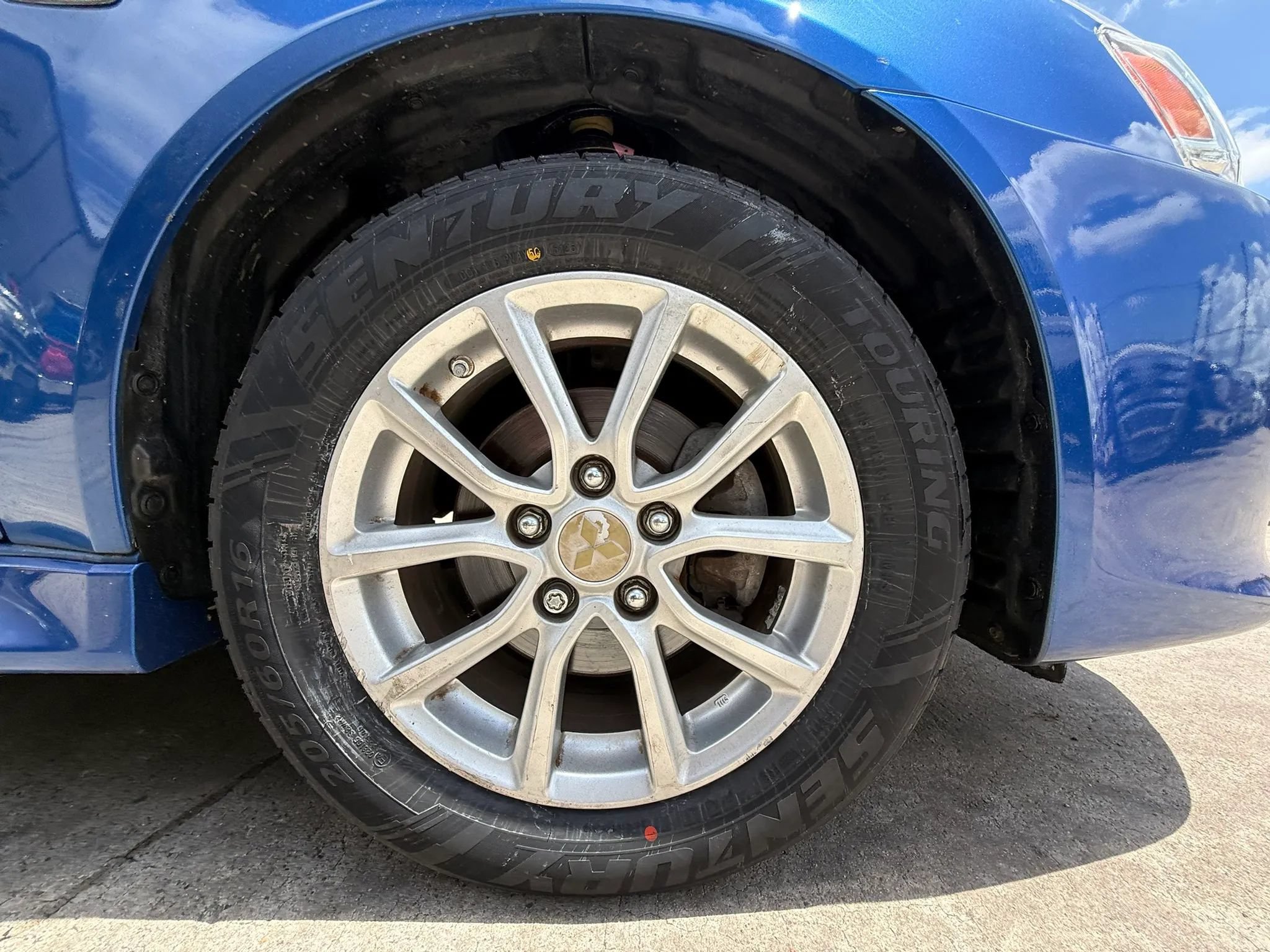 Used 2016 Mitsubishi Lancer ES FWD image 25