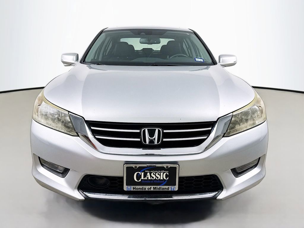Used 2015 Honda Accord Touring image 2
