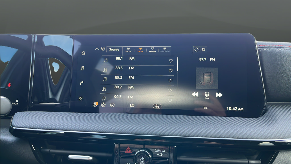 New 2026 Nissan Kicks SR AWD/4WD image 70