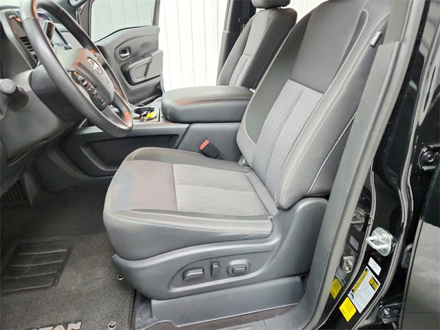 Used 2023 Nissan Titan SV w/ SV Convenience Package image 19