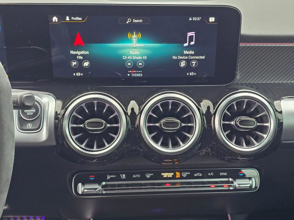 Used 2022 Mercedes-Benz GLB 35 AMG 4MATIC image 15