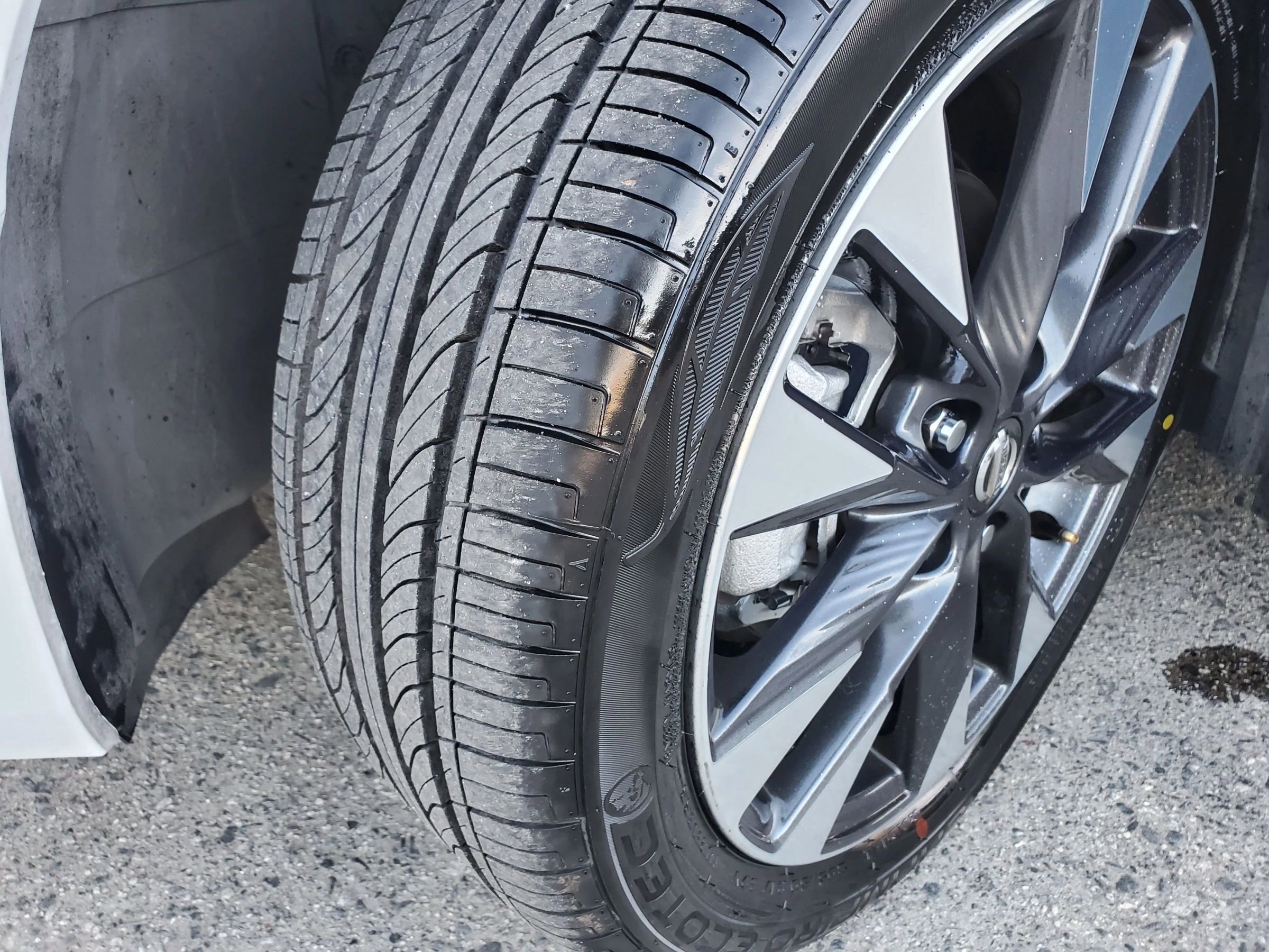 Used 2017 Nissan Sentra SR image 55