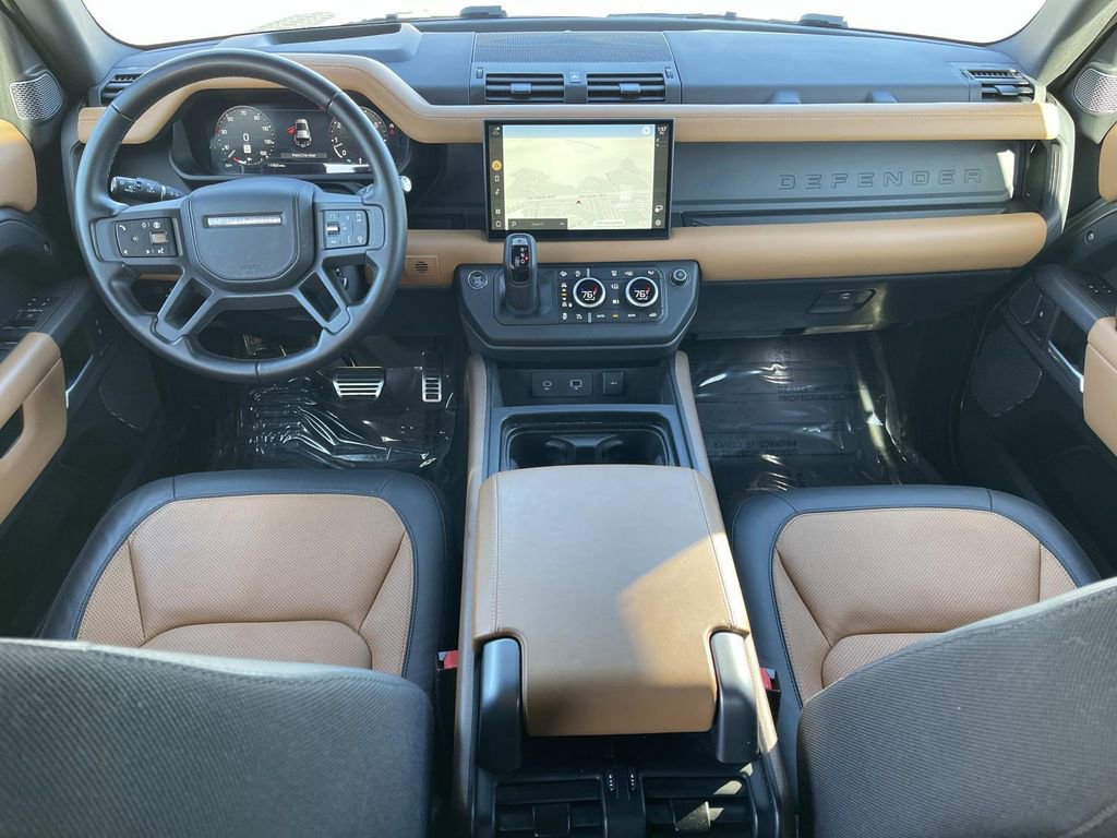 Used 2024 Land Rover Defender 110 X image 9