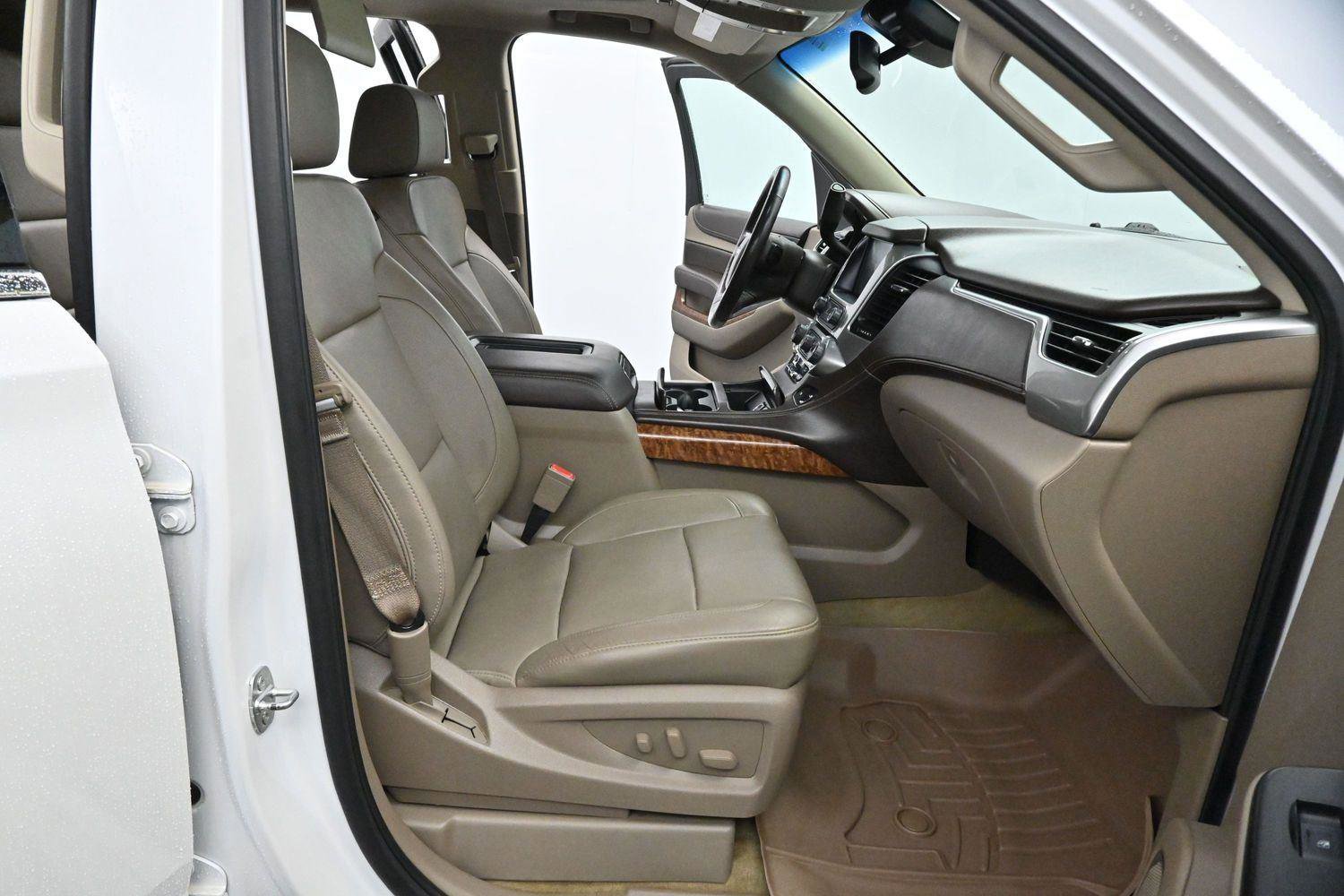 Used 2016 Chevrolet Suburban LTZ AWD/4WD image 38