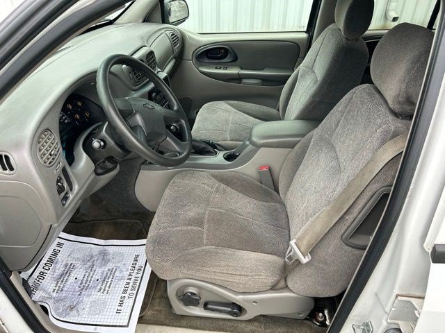Used 2004 Chevrolet TrailBlazer LS w/ LS Preferred Equipment Group AWD/4WD image 11