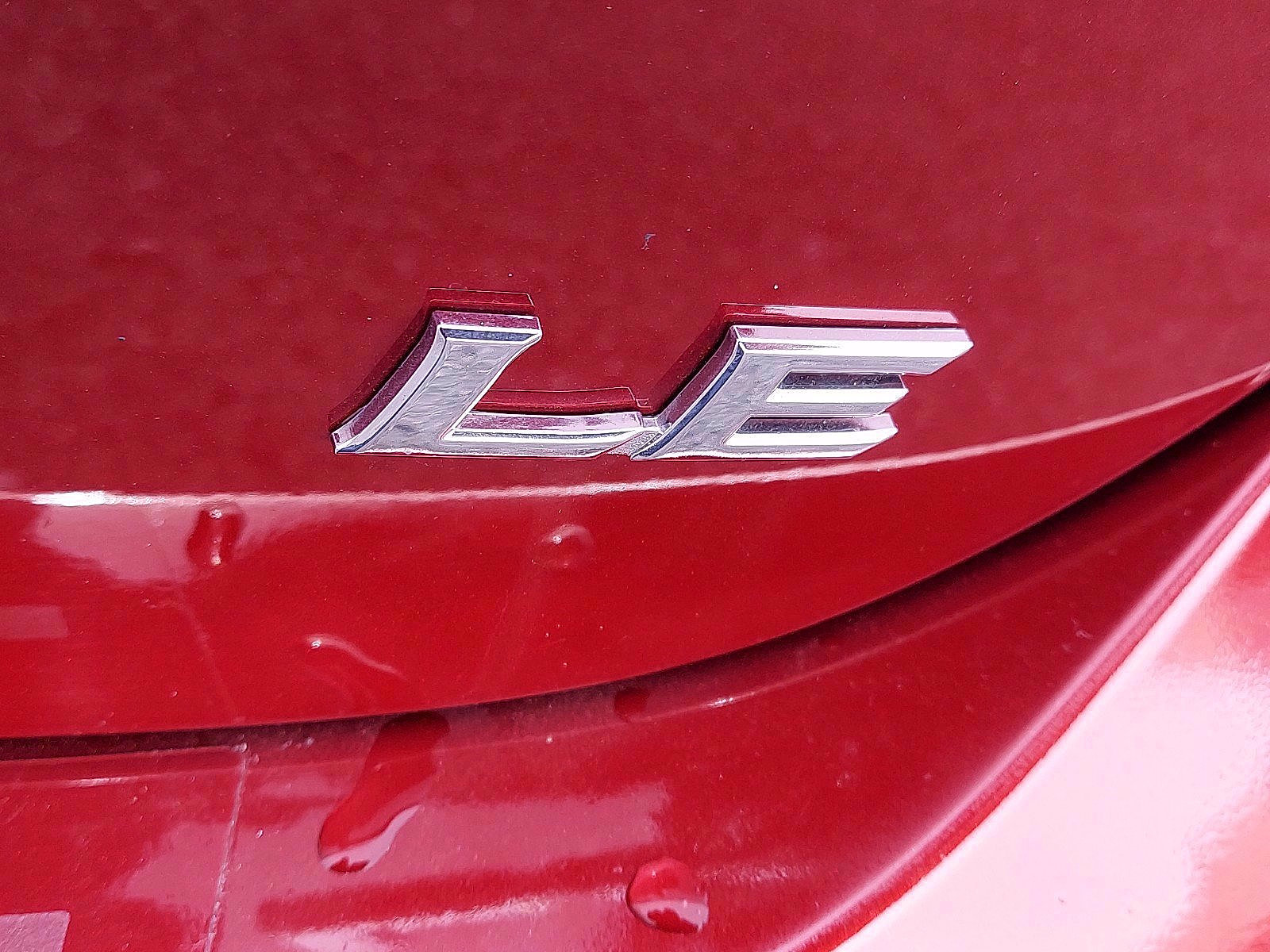 Certified 2019 Toyota Camry LE image 27