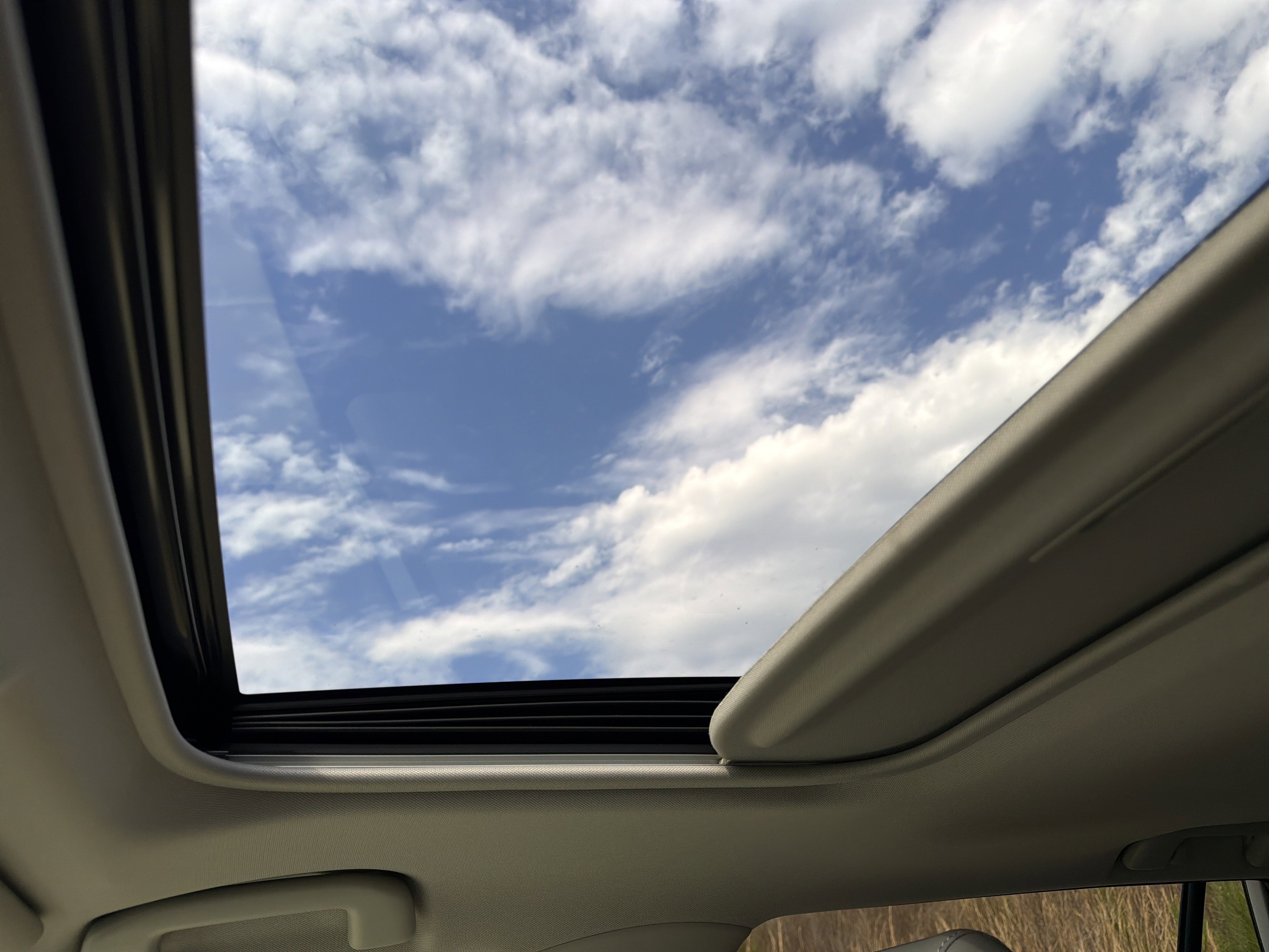 Used 2022 Toyota RAV4 XLE Premium image 33