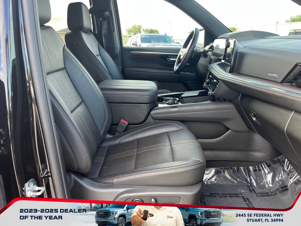 Used 2025 Chevrolet Suburban High Country w/ Sun And Tow Package image 20
