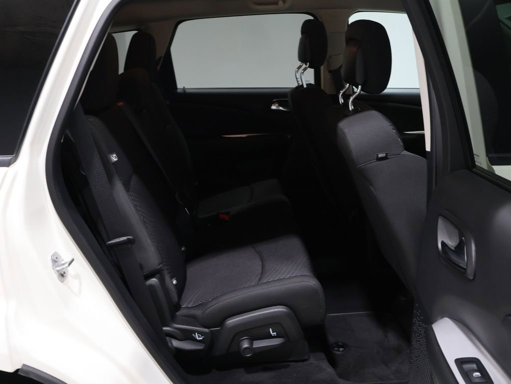 Used 2018 Dodge Journey SE w/ Blacktop Package image 22