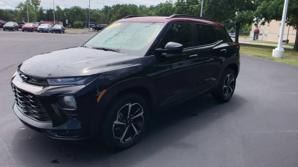 Used 2021 Chevrolet TrailBlazer RS w/ Technology Package AWD/4WD image 4