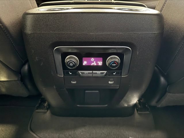 Used 2023 Chevrolet Suburban Premier AWD/4WD image 15