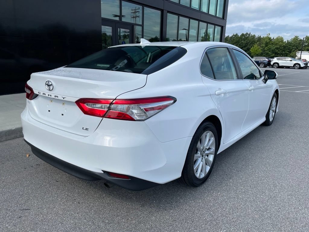 Used 2019 Toyota Camry LE FWD image 4