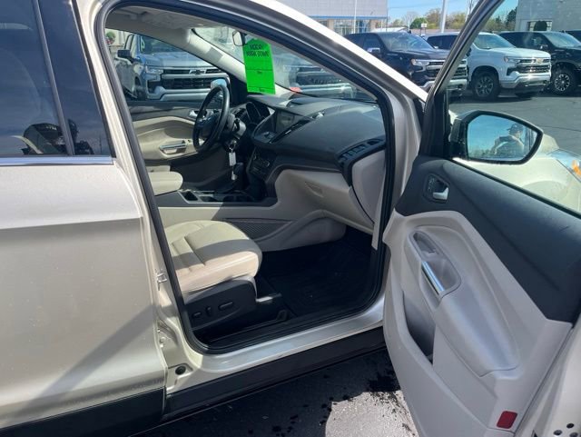 Used 2017 Ford Escape SE w/ SE Leather Comfort Package FWD image 10