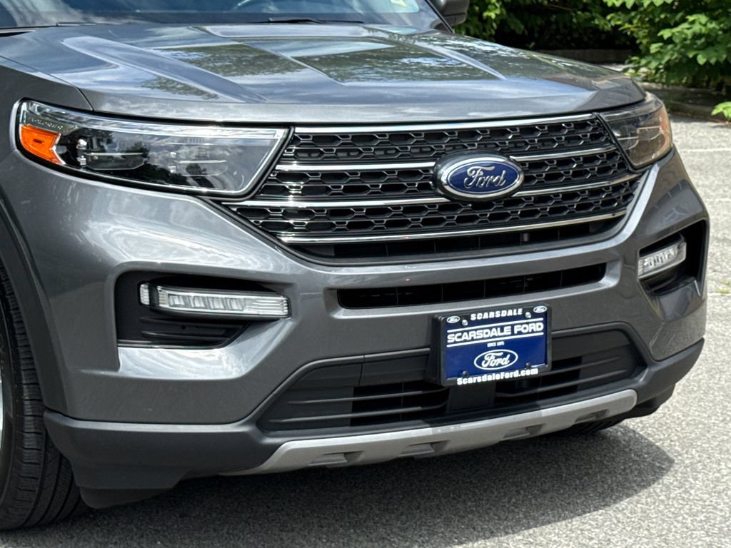 Used 2023 Ford Explorer XLT w/ Equipment Group 202A AWD/4WD image 8