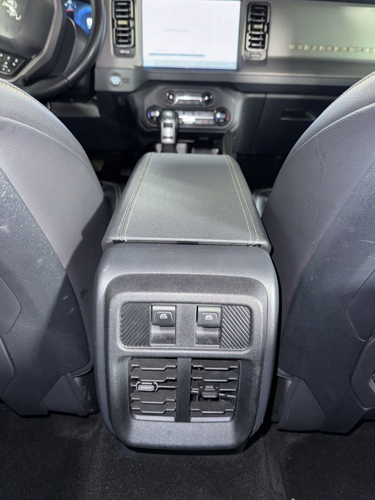 Used 2025 Ford Bronco Badlands AWD/4WD image 27