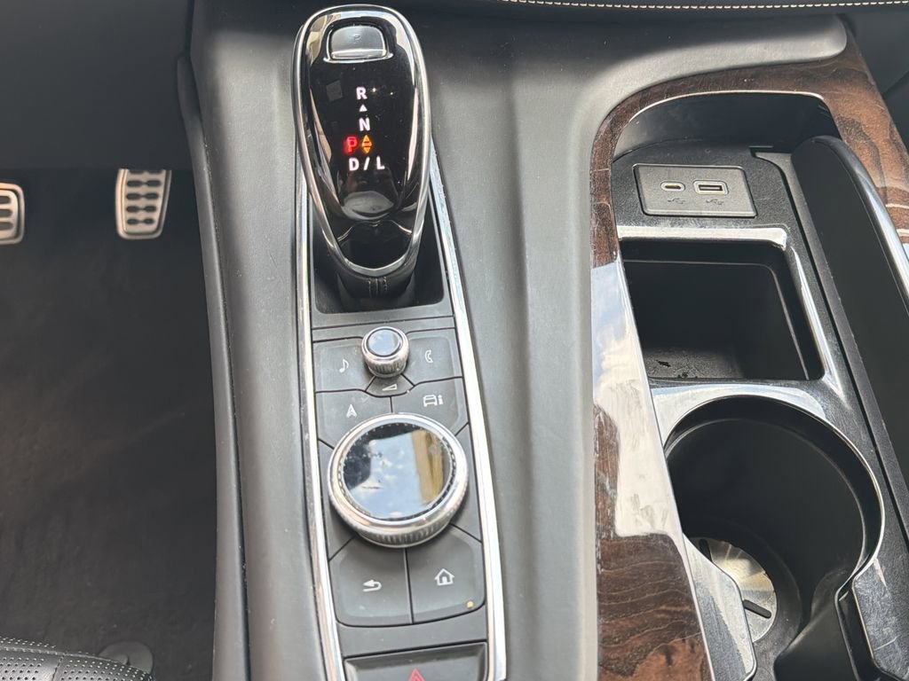 Certified 2022 Cadillac Escalade Sport Platinum w/ LPO, ONYX Package image 33