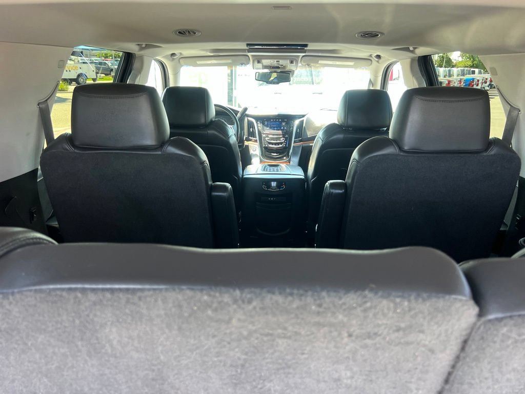 Used 2015 Cadillac Escalade Premium AWD/4WD image 45