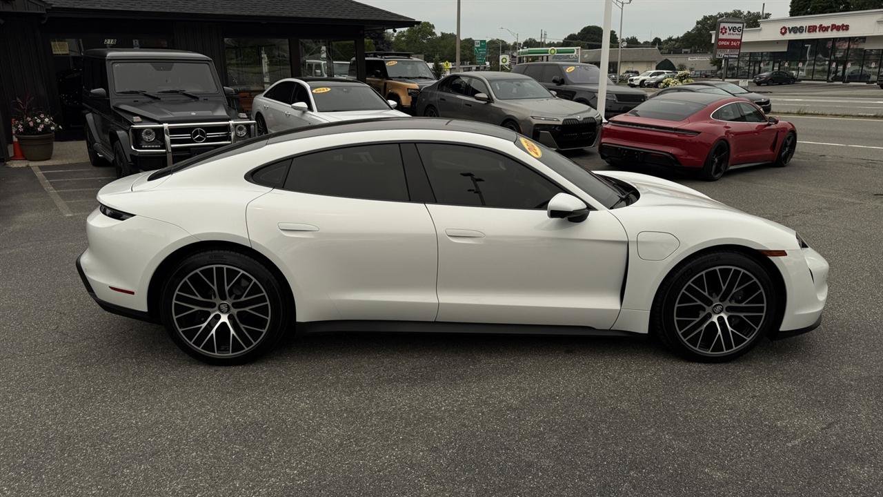 Used 2021 Porsche Taycan RWD image 18