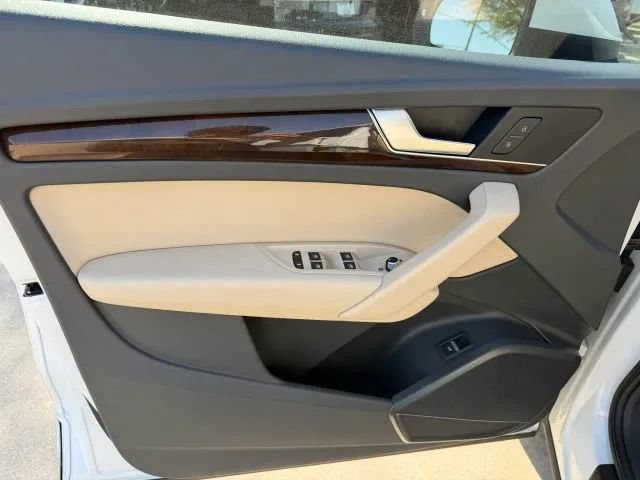 Used 2019 Audi Q5 2.0T Premium AWD/4WD image 14