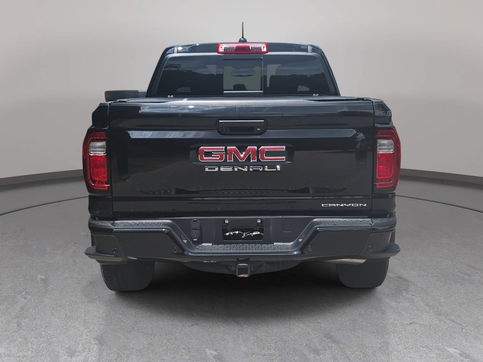 Used 2026 GMC Canyon Denali AWD/4WD image 6