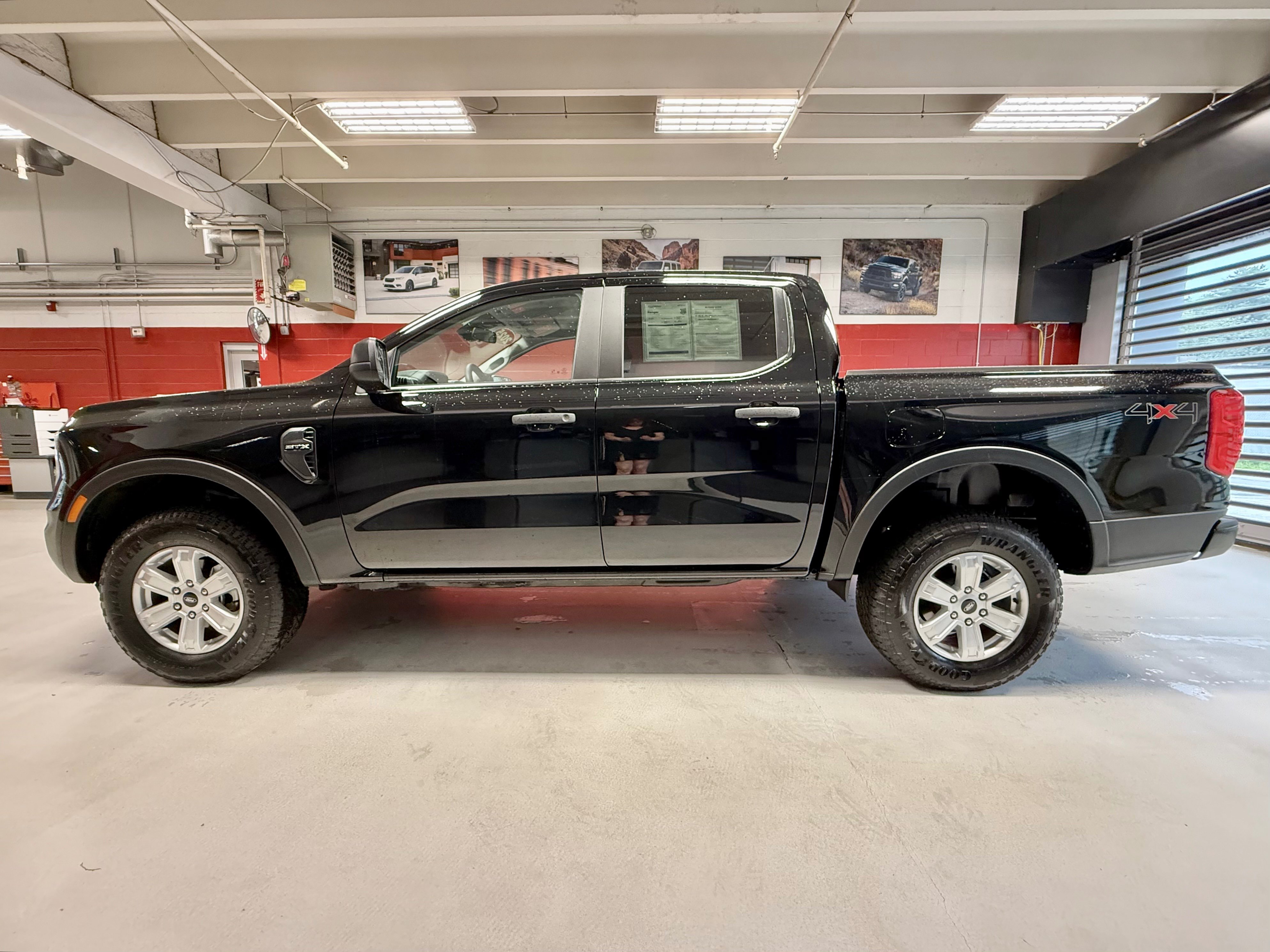 Used 2025 Ford Ranger XL w/ Trailer Tow Package AWD/4WD image 2