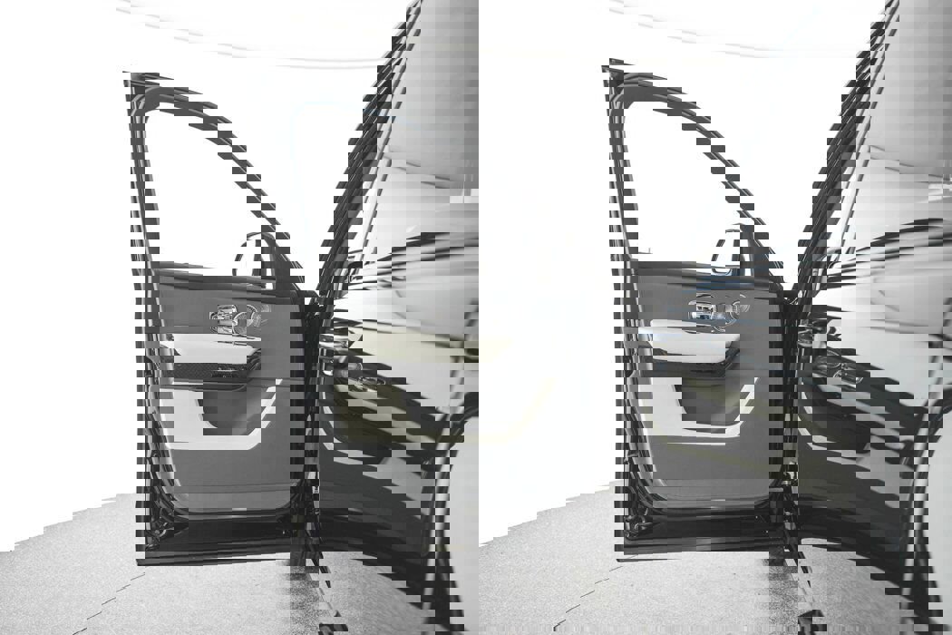 New 2025 Rolls-Royce Cullinan Black Badge image 42