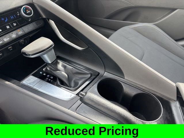 Used 2023 Hyundai Elantra SEL image 26