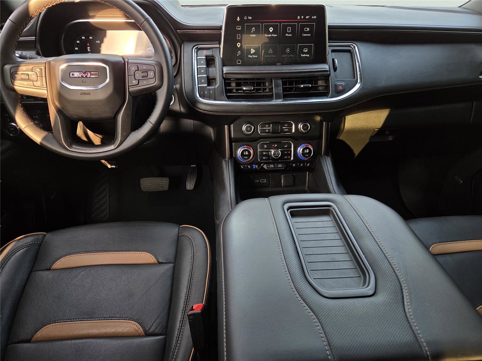 Used 2024 GMC Yukon AT4 w/ AT4 Premium Plus Package AWD/4WD image 9