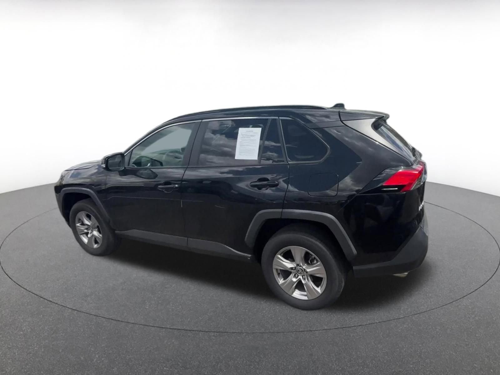 Used 2025 Toyota RAV4 XLE w/ Convenience Package AWD/4WD image 10