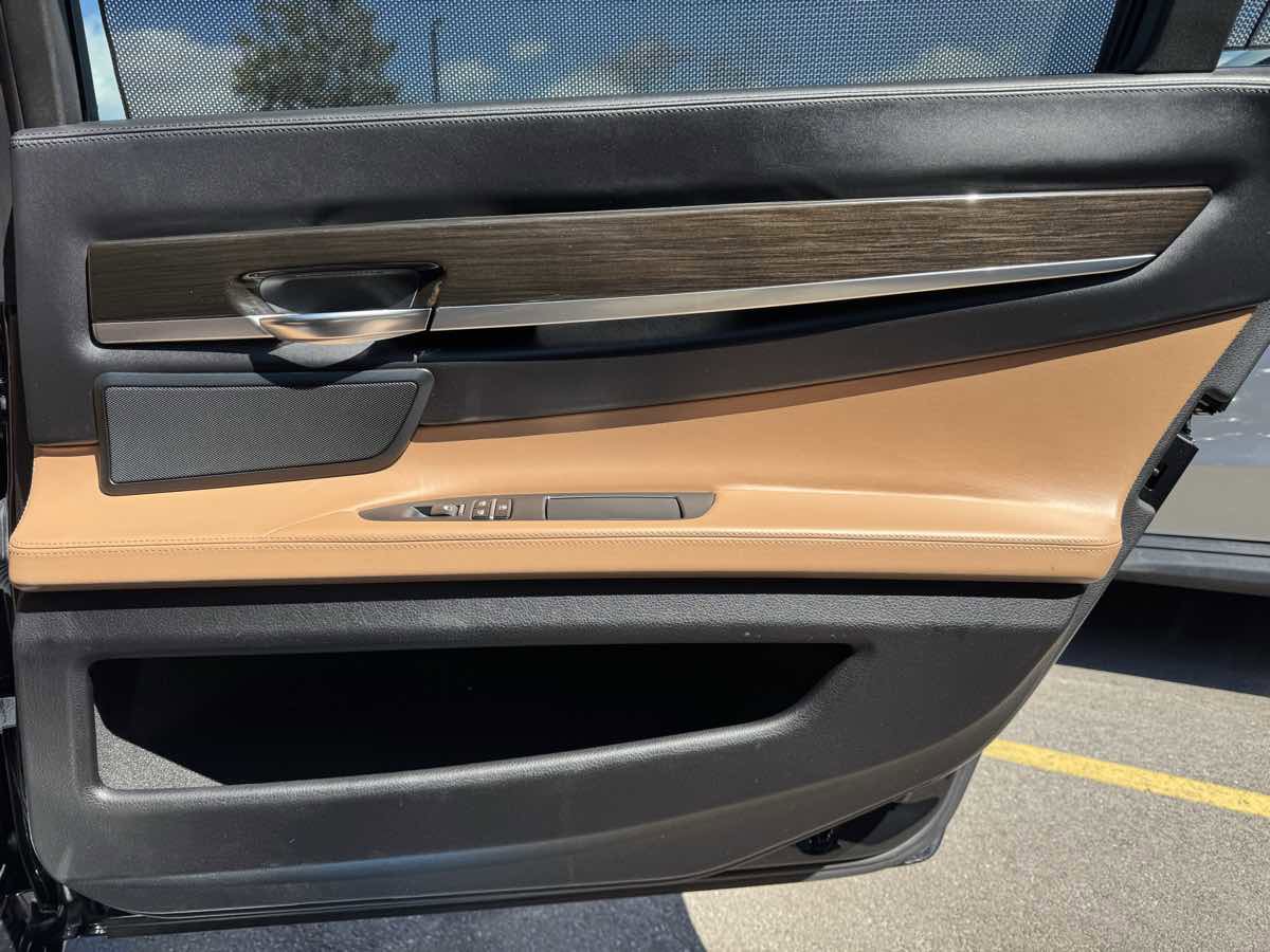 Used 2015 BMW 740Li RWD image 41