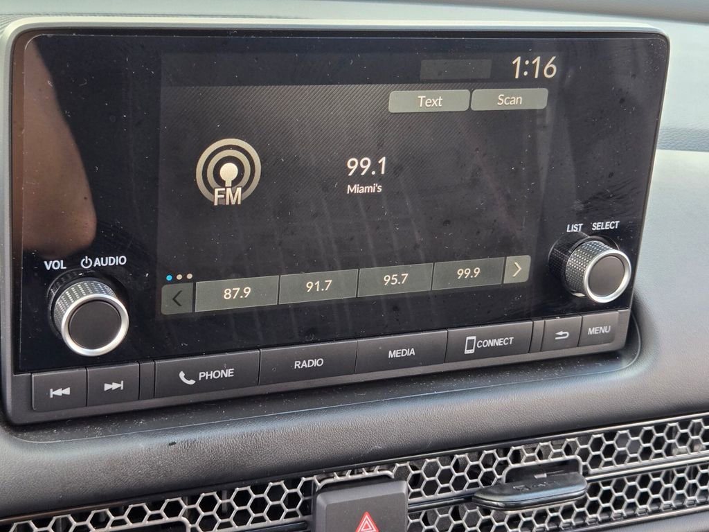 Used 2025 Honda HR-V Sport image 21