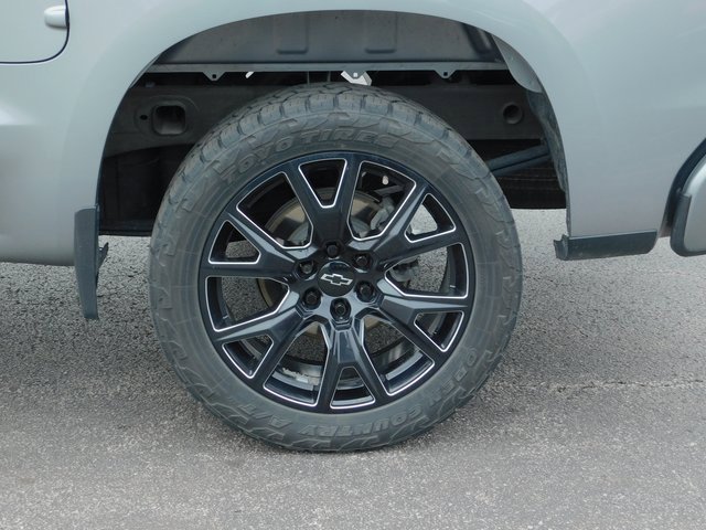 Used 2023 Chevrolet Silverado 1500 RST w/ Convenience Package II image 11